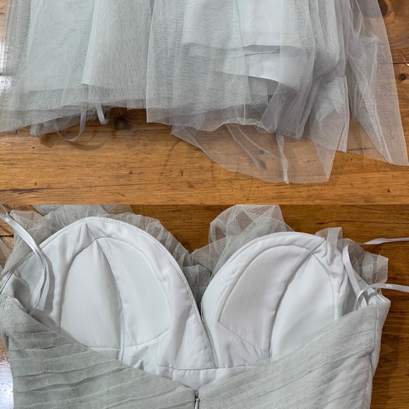 ⭐️NWT (Reposh) Nordstrom formal Pale Sage Halter Mesh Gown - Picture 7 of 14